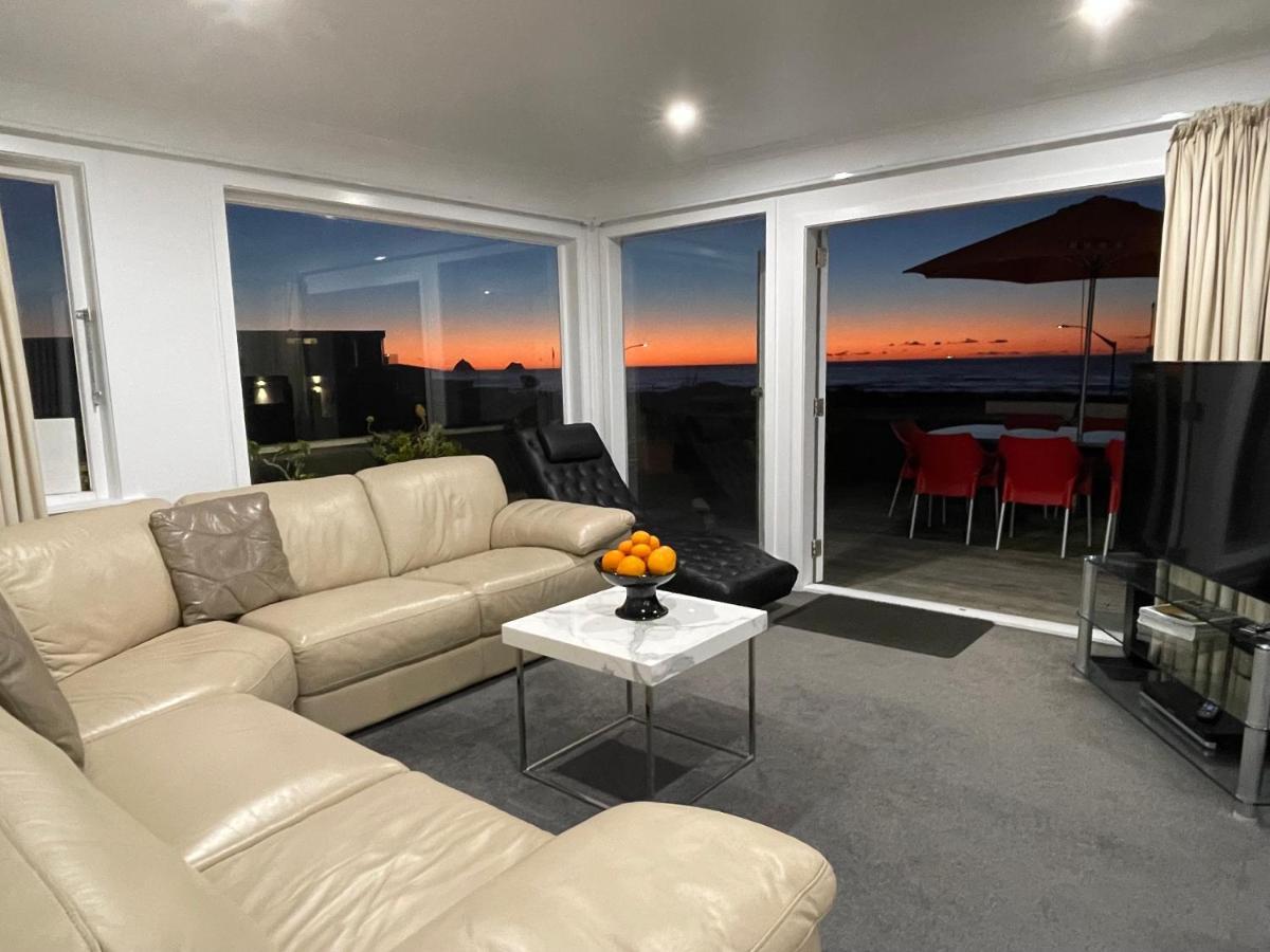 Ocean Front East End Beach House New Plymouth Exterior photo