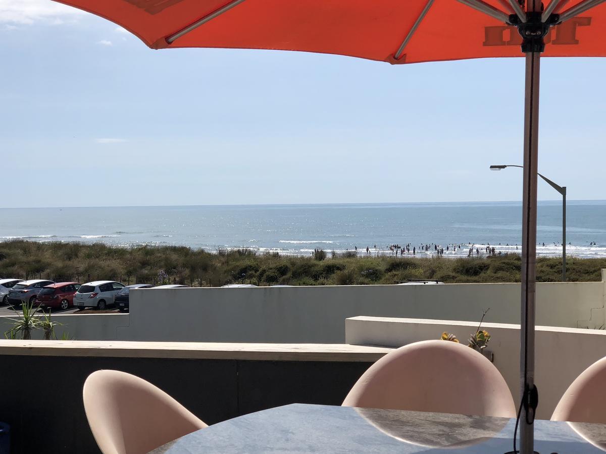 Ocean Front East End Beach House New Plymouth Exterior photo
